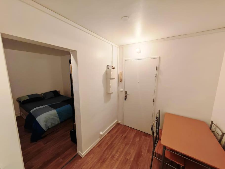 Apartmán F1 Equipe Avec Ascenseur, Parking Et Pres Des Transports Argenteuil Exteriér fotografie