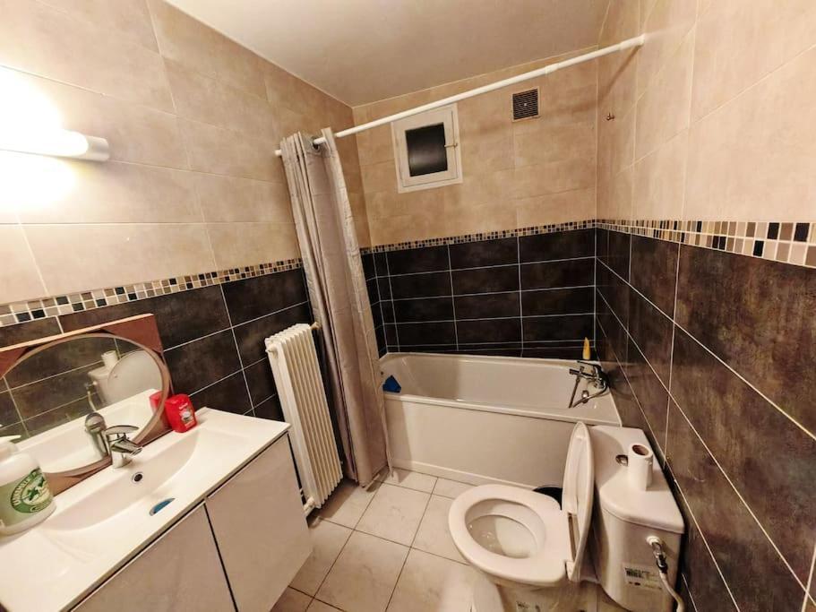Apartmán F1 Equipe Avec Ascenseur, Parking Et Pres Des Transports Argenteuil Exteriér fotografie