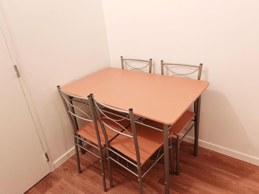 Apartmán F1 Equipe Avec Ascenseur, Parking Et Pres Des Transports Argenteuil Exteriér fotografie