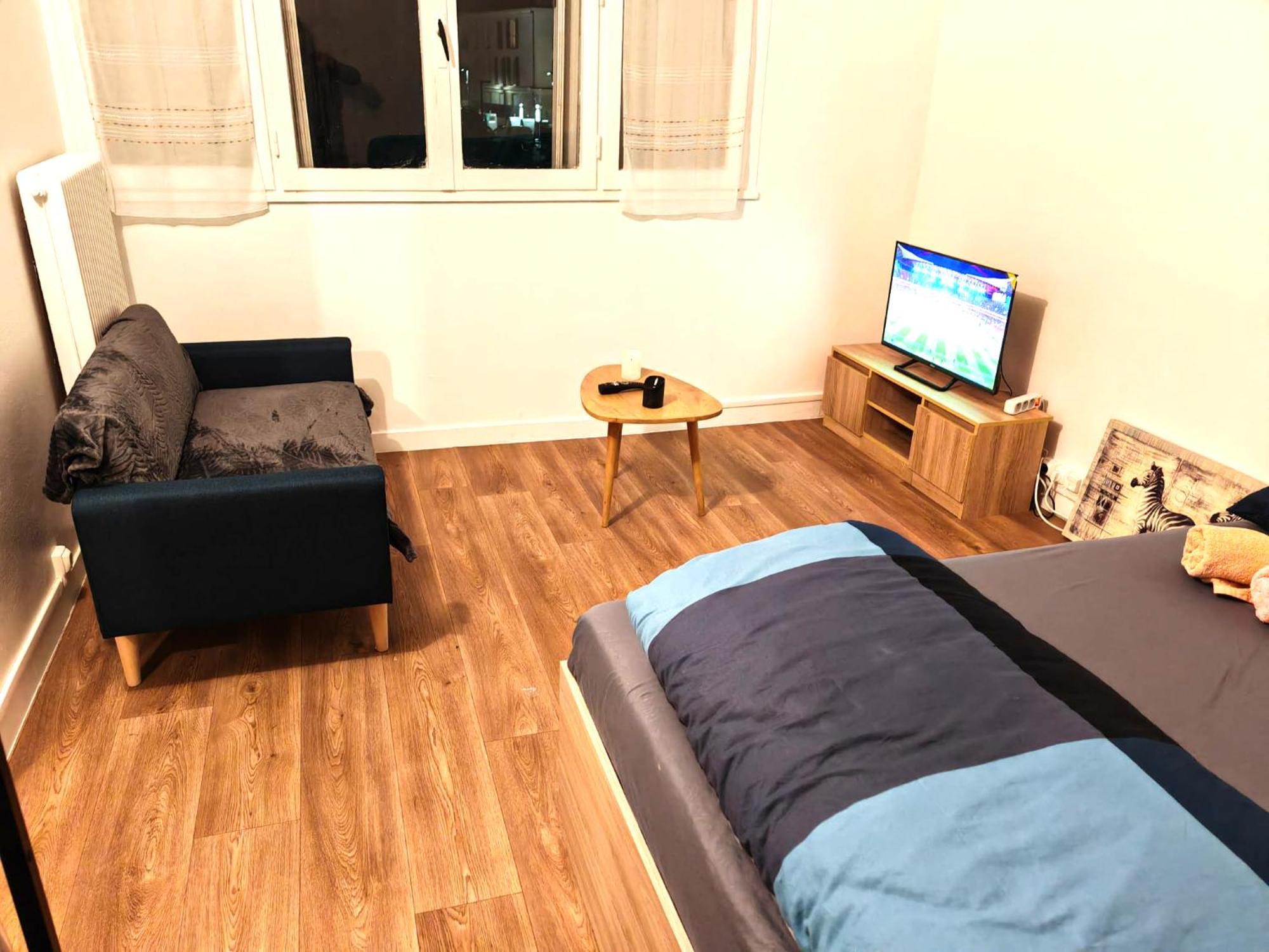 Apartmán F1 Equipe Avec Ascenseur, Parking Et Pres Des Transports Argenteuil Exteriér fotografie